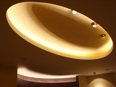 Edelputzgestaltung Kalkputz Lehmputz Wandgestaltung Spachteltechnik Stucco Marmorino außergewöhnlich individuell exklusiv Luxus Christoph Bauer Kunsthandwerk speziell Qualität besondere Oberflächen Frankfurt Kunsthandwerk Tadelakt gespachtelte Wände Kunst