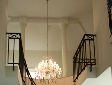 Echtstuck Gipsstuck Stuckgestaltung Deckenstuck Stuck hochwertig außergewöhnlich individuell exklusiv Luxus Christoph Bauer Kunsthandwerk speziell Qualität besondere Oberflächen Supraporte Stuckgesims Stuckateur Frankfurt Kunsthandwek Stuckarbeiten Kunst