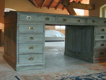 Patina Möbelpatina Patinierer shabby chic vintage Objektpatinierung  Object Patination Schrankpatinierung Möbelpatinierung hochwertig außergewöhnlich Struktur individuell exklusiv Luxus Christoph Bauer Kunsthandwerk speziell Qualität künstlerisch Kunst